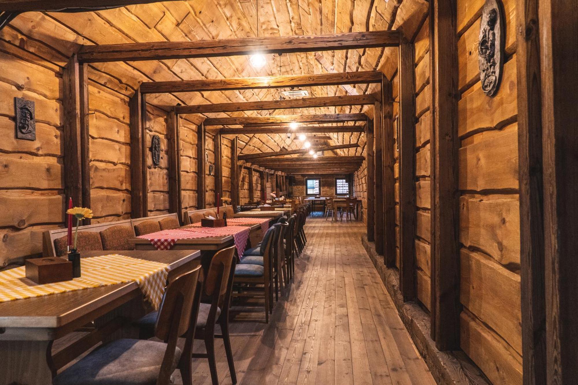 Pokoje Pod Palacem Koszecin Exterior foto